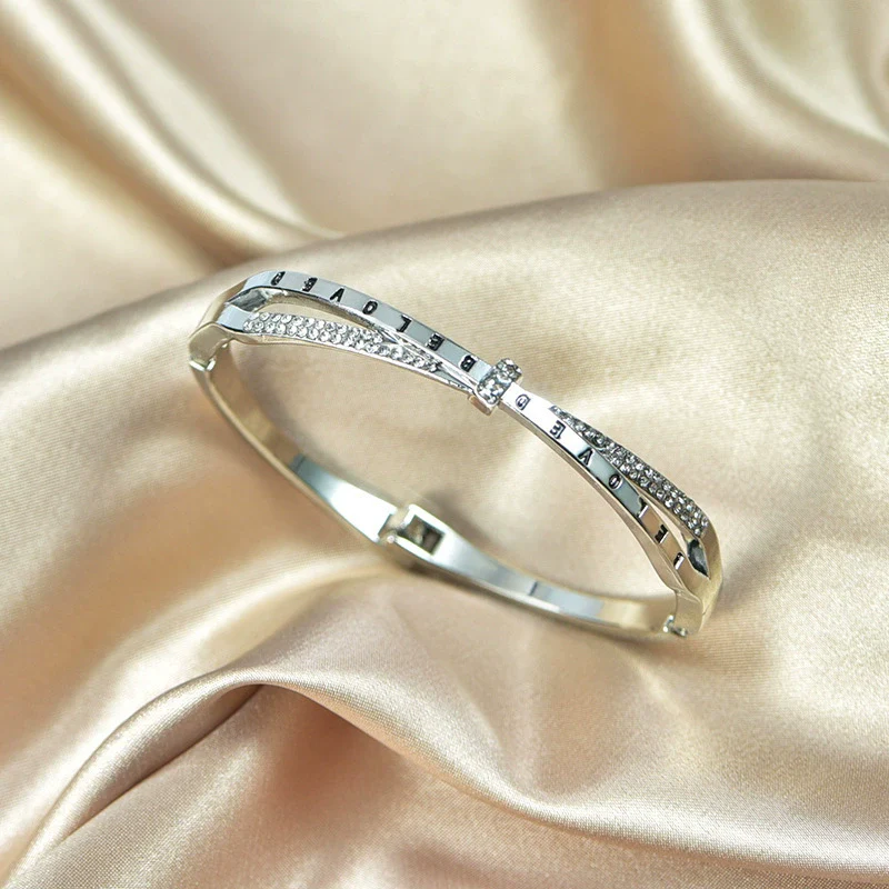 Ladies Alloy Heart Shape Inlaid Crystal Jewelry Bracelet - Image 16