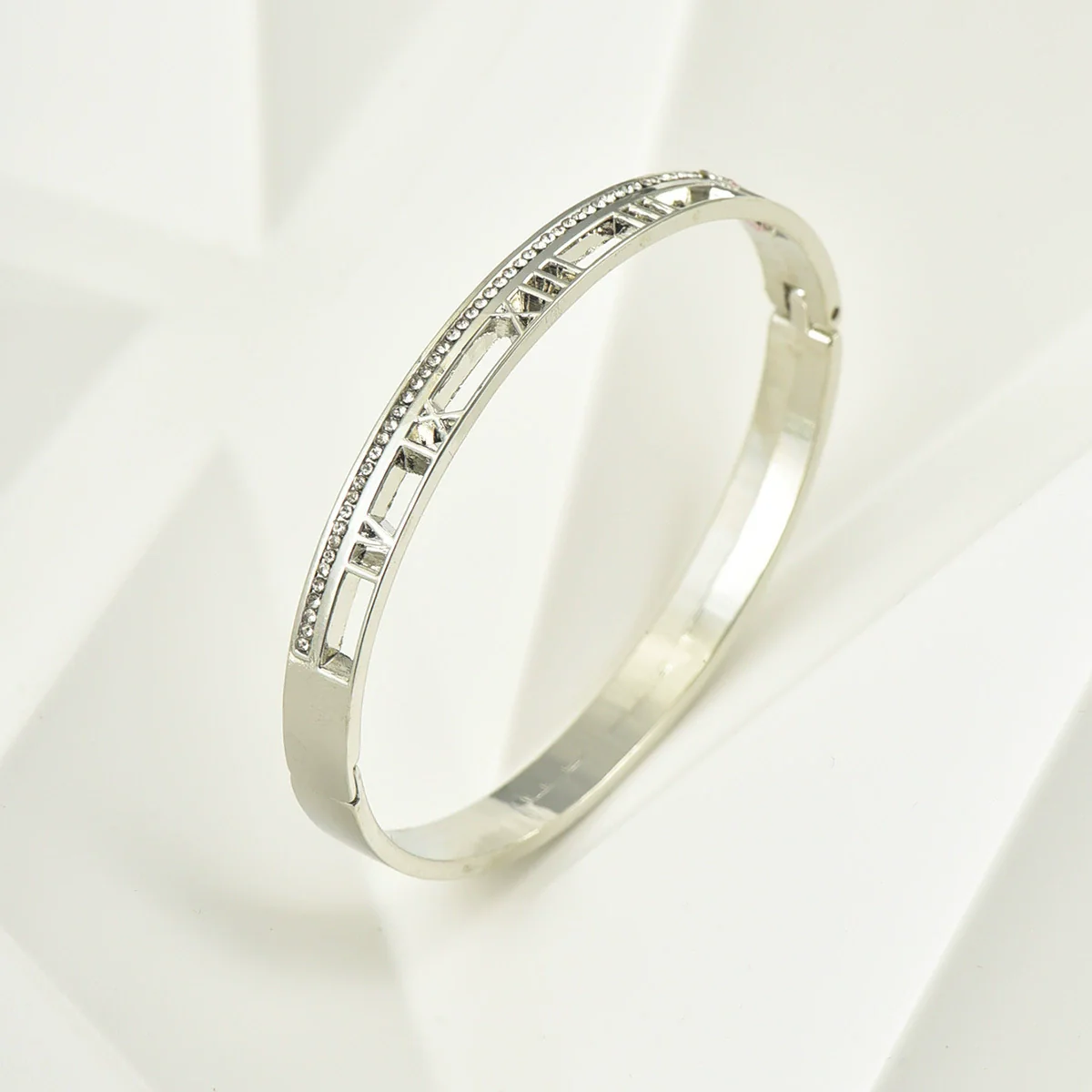 Ladies Alloy Heart Shape Inlaid Crystal Jewelry Bracelet - Image 23