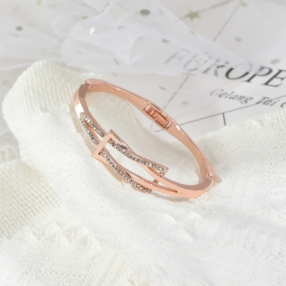 Ladies Alloy Heart Shape Inlaid Crystal Jewelry Bracelet - Image 5