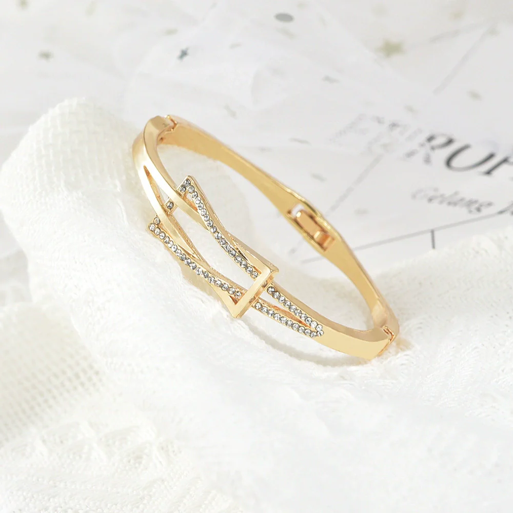 Ladies Alloy Heart Shape Inlaid Crystal Jewelry Bracelet - Image 6
