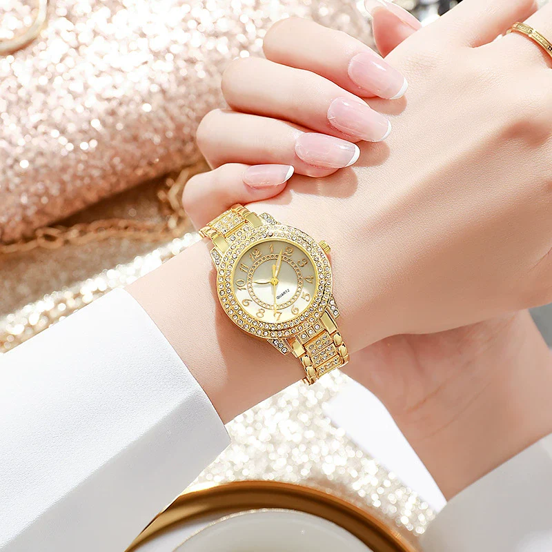 Ladies Alloy Wrist Watch Fashionable Round Dial Quartz Watch