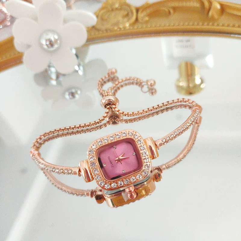 Ladies Metal Fashion Round Quartz Watch With Diecast Parts - Image 3