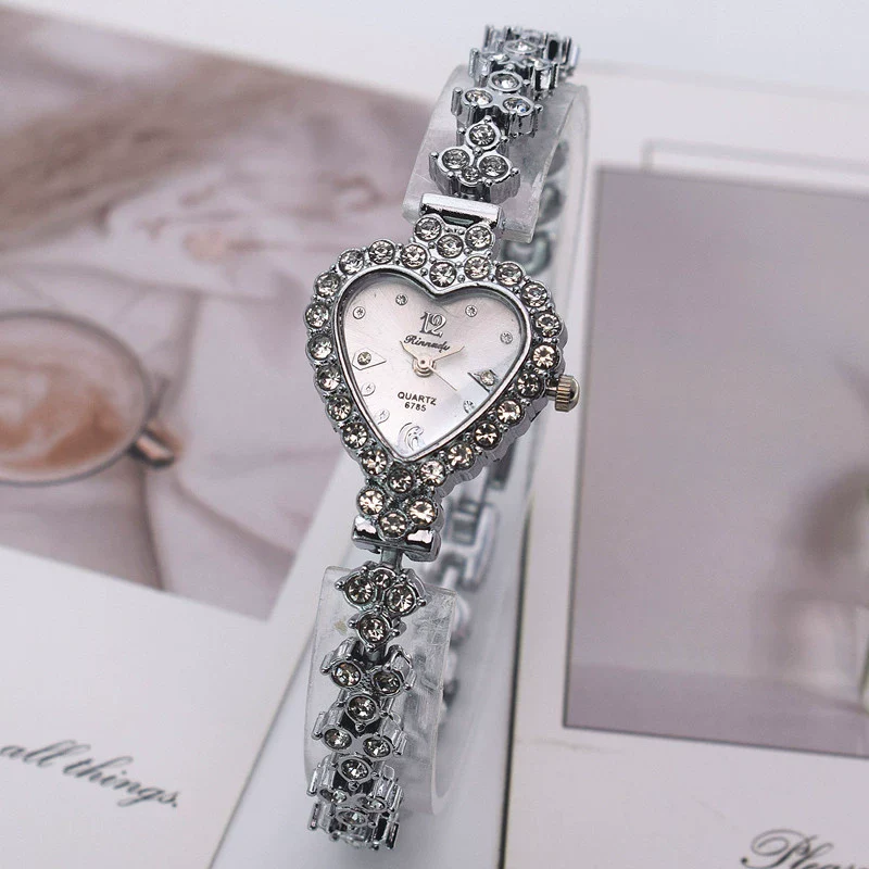 Ladies Quartz Bracelet Watch Flower Shaped Alloy Encrusted With Diamond Leisure Style - Image 6