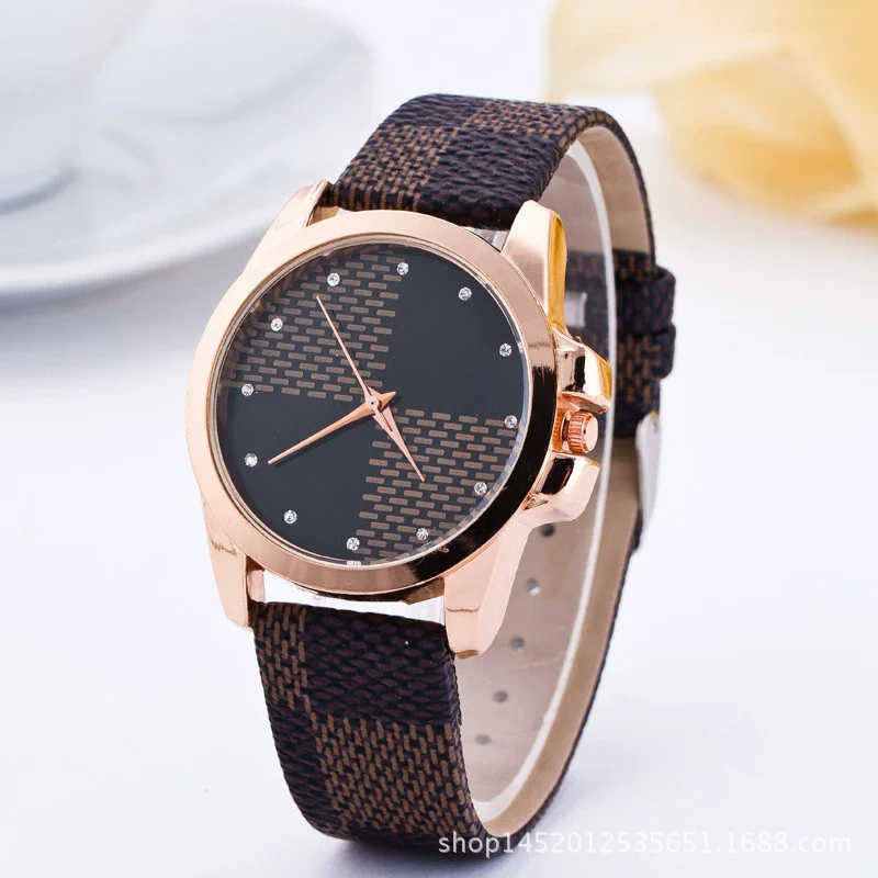 Ladies Quartz Watch Alloy Case Imitation Leather Strap Round Dial Leisure Style