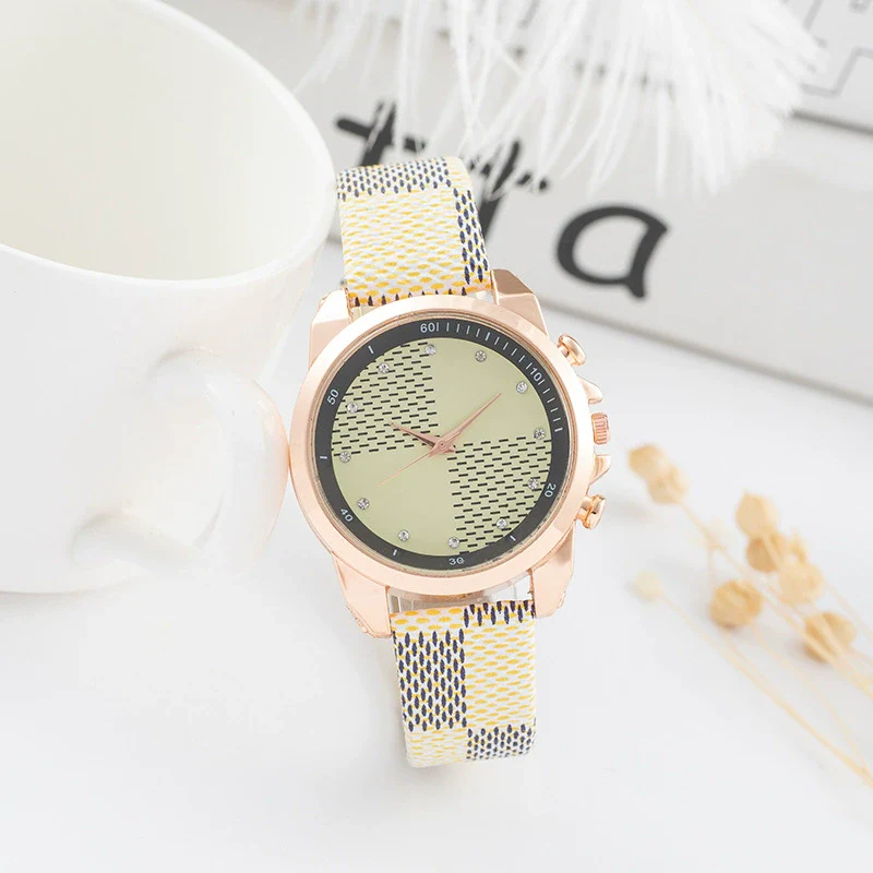 Ladies Quartz Watch Alloy Case Imitation Leather Strap Round Dial Leisure Style - Image 2