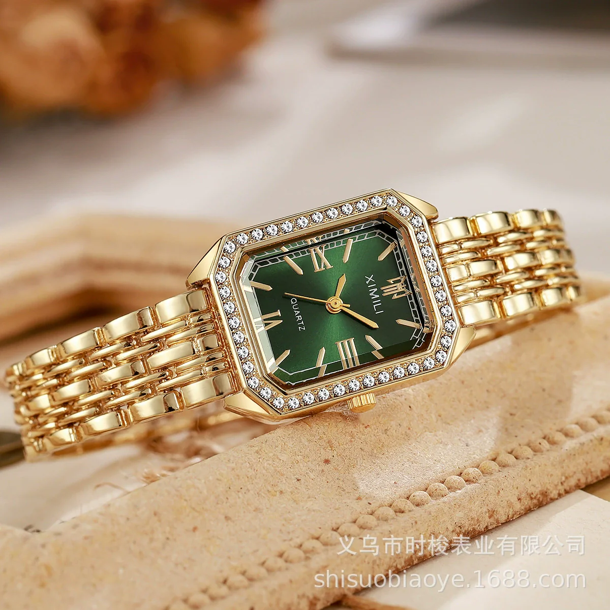 Ladies Retro Quartz Wrist Watch With Roman Numerals Rhinestone Dial Alloy Belt Rectangle Shape - Image 2
