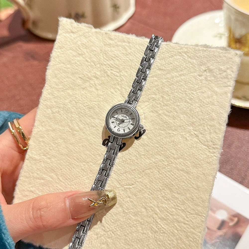Ladies Retro Small Gold Alloy Wrist Watch With Round Dial And Medieval Style - Image 2