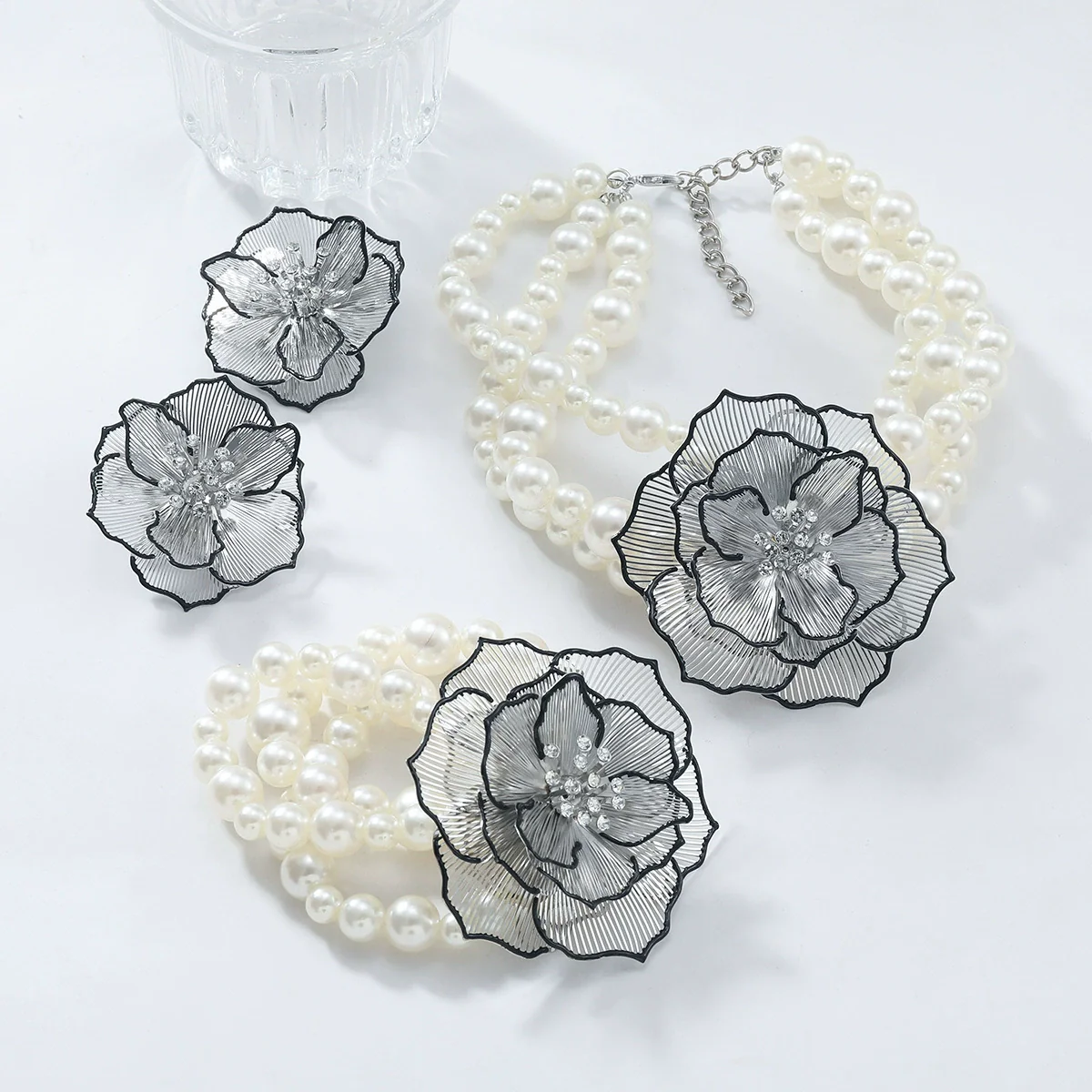 Ladies Vintage Jewelry Alloy Imitation Pearls Flower Ball Chain Electroplated Necklace Bracelet Earrings - Image 3