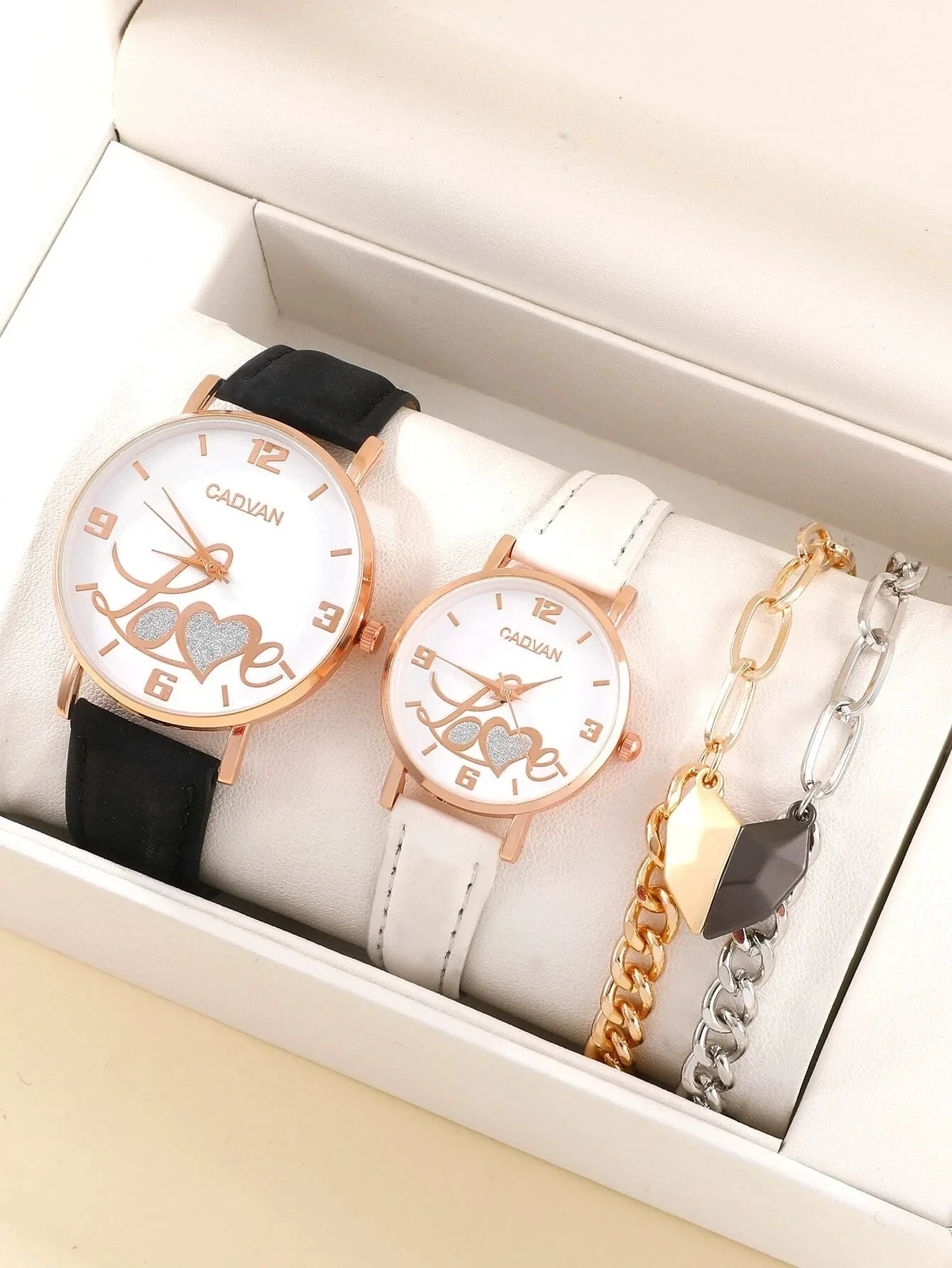 Leisure Couple Watch And Love Bracelet Set Alloy Case Stainless Steel Strap Round Dial - Image 5