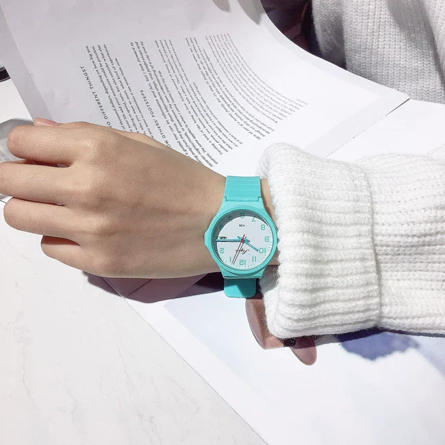 Leisure Quartz Watch For Female Middle School Students Alloy Case Silicone Strap Stainless Steel Clasp Round Dial Ordinary Glass Mirror - Image 13