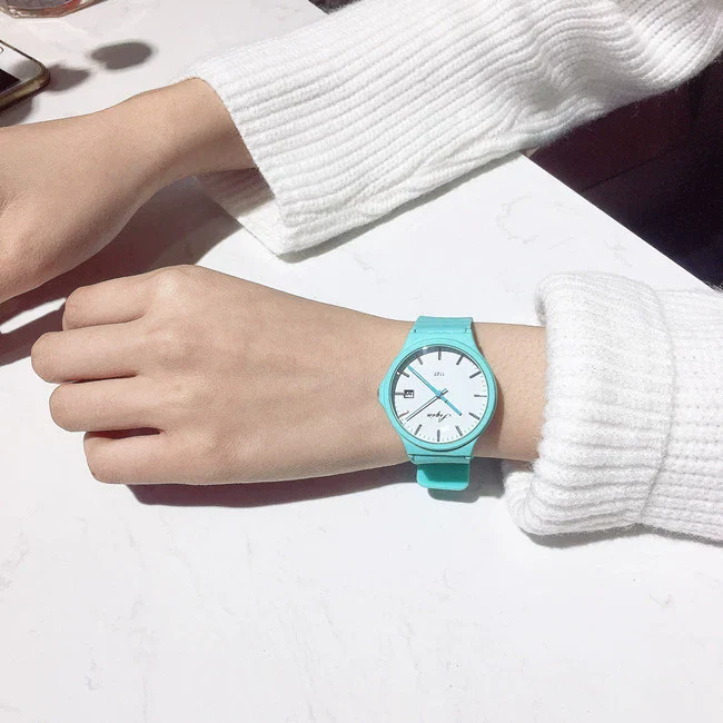 Leisure Quartz Watch For Female Middle School Students Alloy Case Silicone Strap Stainless Steel Clasp Round Dial Ordinary Glass Mirror - Image 17