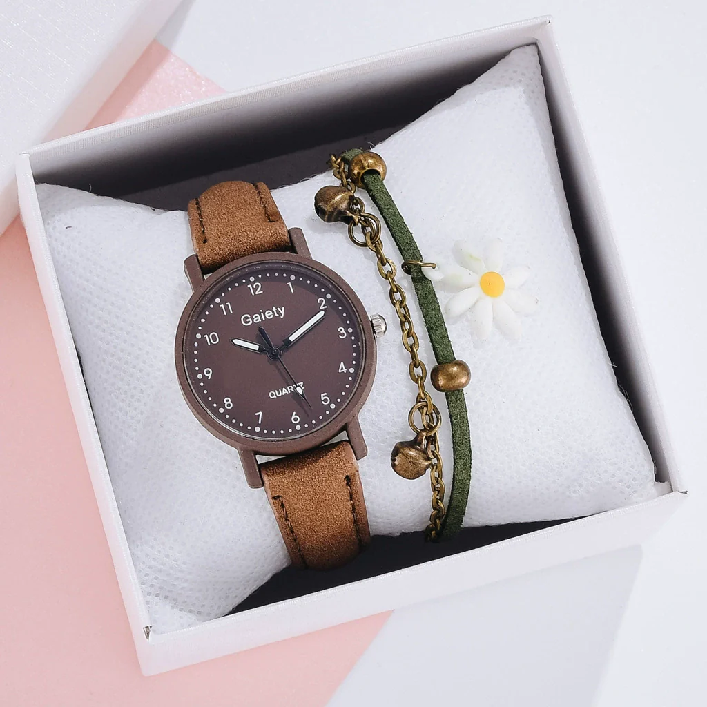 Leisure Style Alloy Case Canvas Strap Round Dial Women's Watch - Image 13