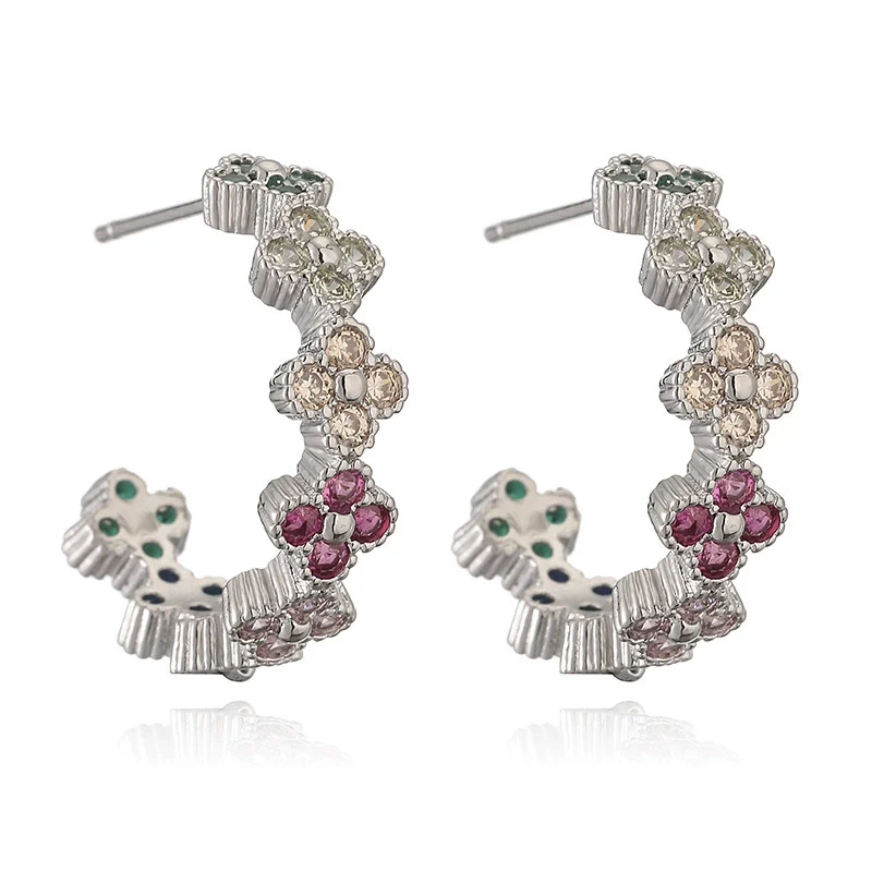 Light Luxury Copper Fourleaf Clover Flower Petal Earrings Inlaid Zircon For Women - Image 9