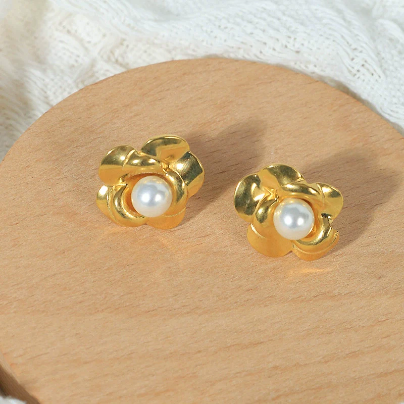 Luxury Camellia Pearl Stainless Steel Earrings Retro Elegant Vintage Electroplated Women's Accessories - Image 4