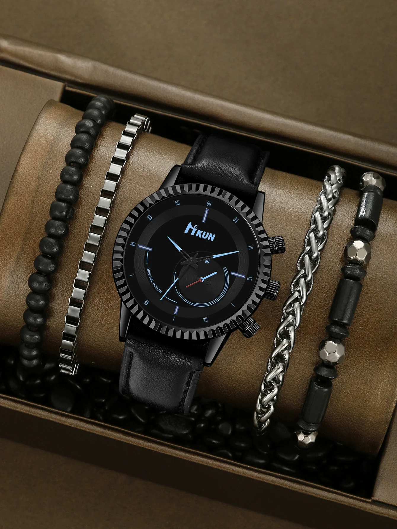 Men's Alloy Case Imitation Leather Strap Quartz Watch With Round Dial And Printed Logo Gear Dial Design Pin Buckle Plain Crown Ordinary Glass Mirror - Image 15