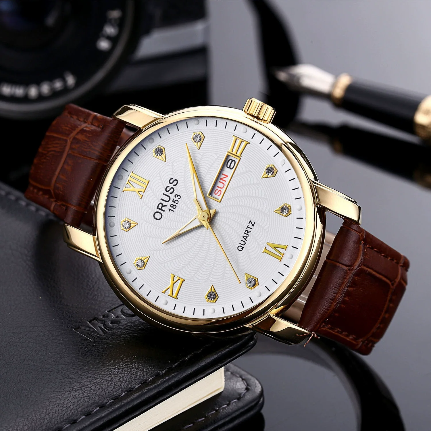 Men's Alloy Case Pu Strap Sports Style Waterproof Luminous Round Dial Mineral Reinforced Glass Mirror Watch - Image 10