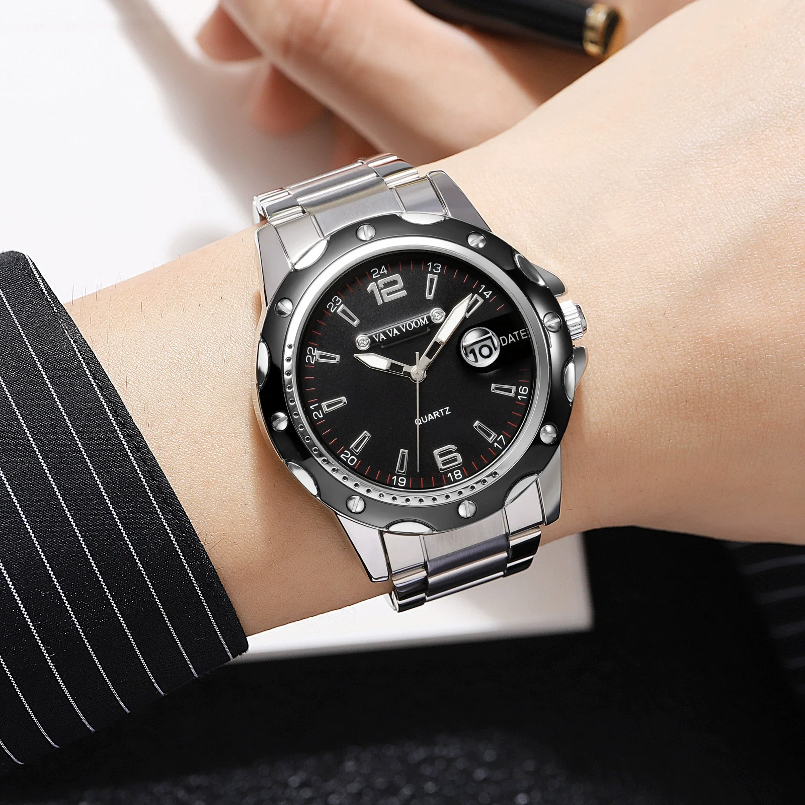 Men's Alloy Case Stainless Steel Belt Quartz Sports Watch With Magnifier Calendar Luminous Feature And Mineral Strengthened Glass Mirror - Image 3