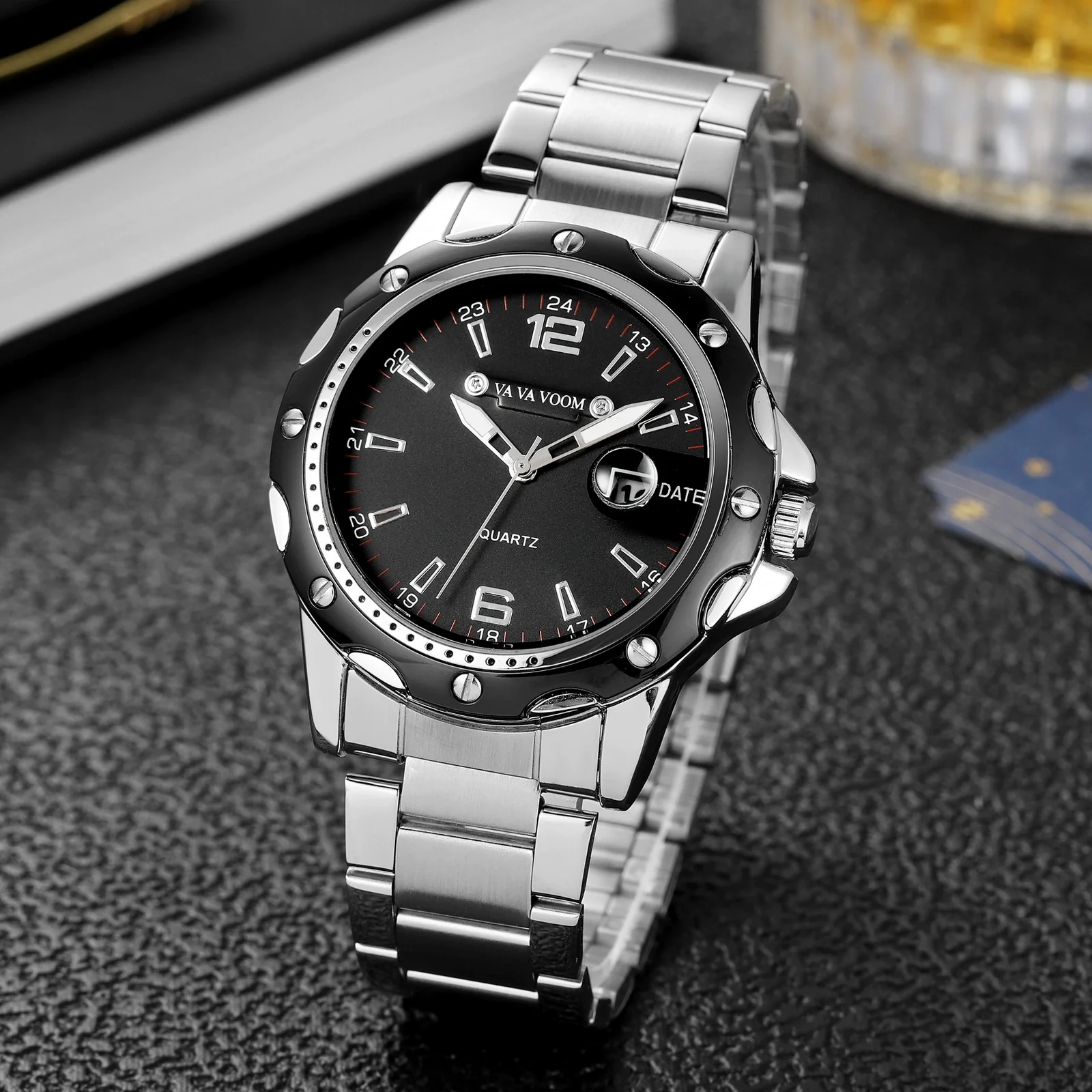 Men's Alloy Case Stainless Steel Belt Quartz Sports Watch With Magnifier Calendar Luminous Feature And Mineral Strengthened Glass Mirror - Image 4
