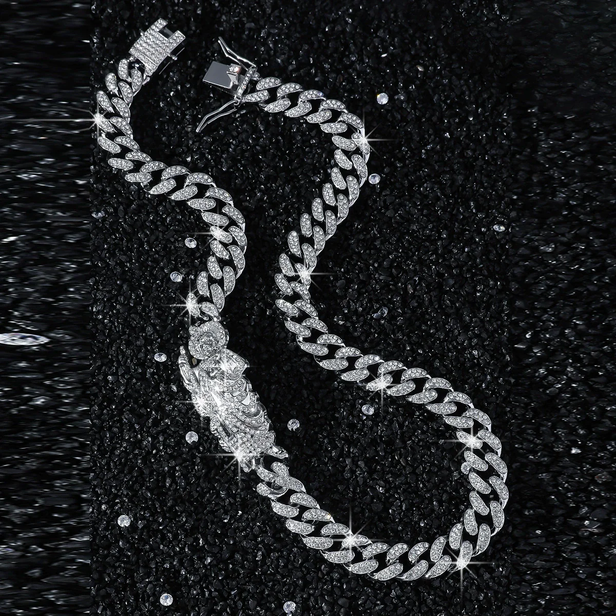 Men's Alloy Cuban Chain Necklace With Diamond And Death Figure Hiphop Style Geometric Design - Image 7