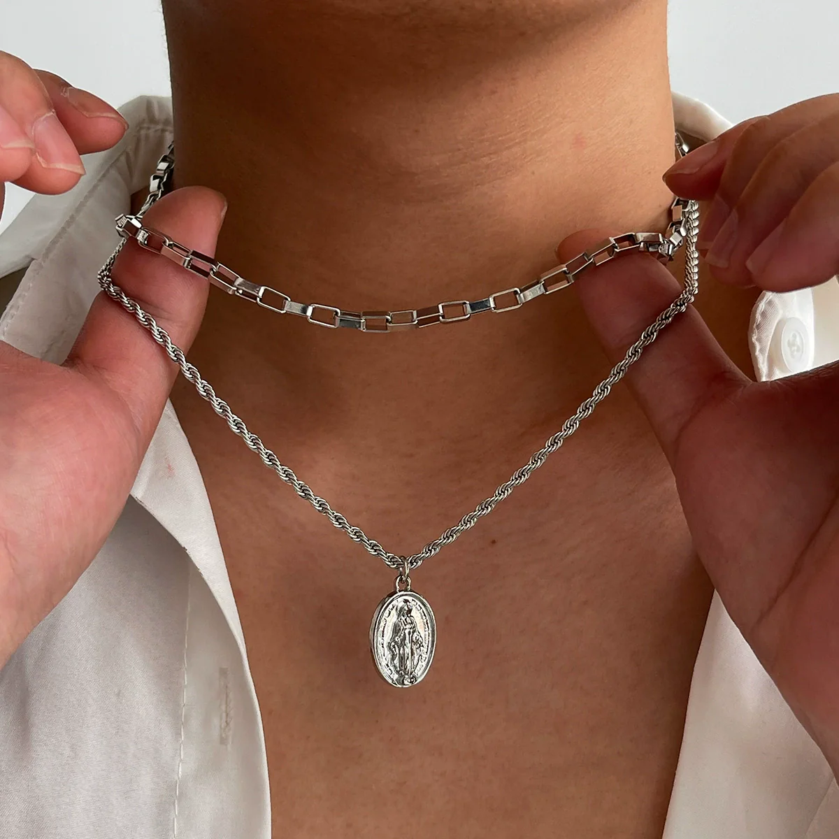 Men's Alloy Geometric Handmade Jewelry Necklace - Image 3
