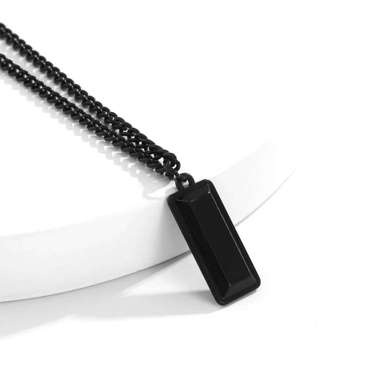 Men's Alloy Geometric Pendant Sweater Chain Necklace With Electroplating Treatment - Image 4