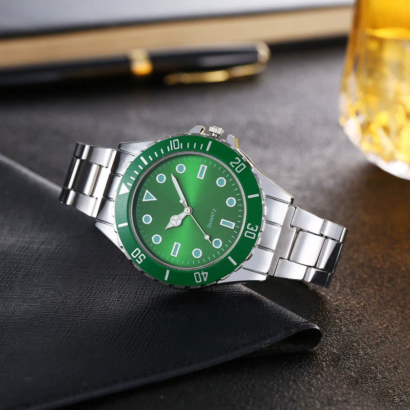 Men's Business Fashion Quartz Watch With Iron Strap And Alloy Case Round Dial