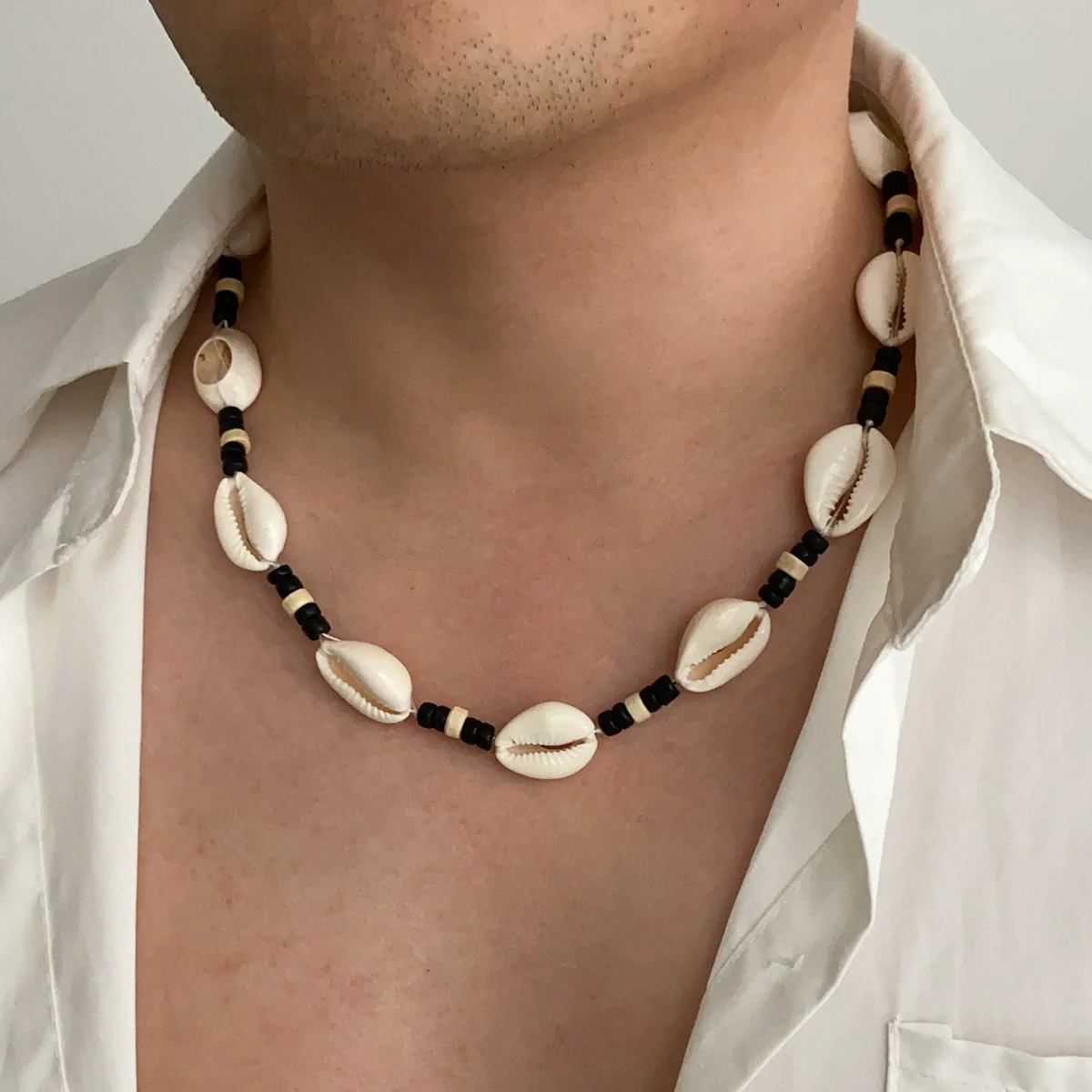 Men's Handmade Geometric Shell And Wood Bead Necklace