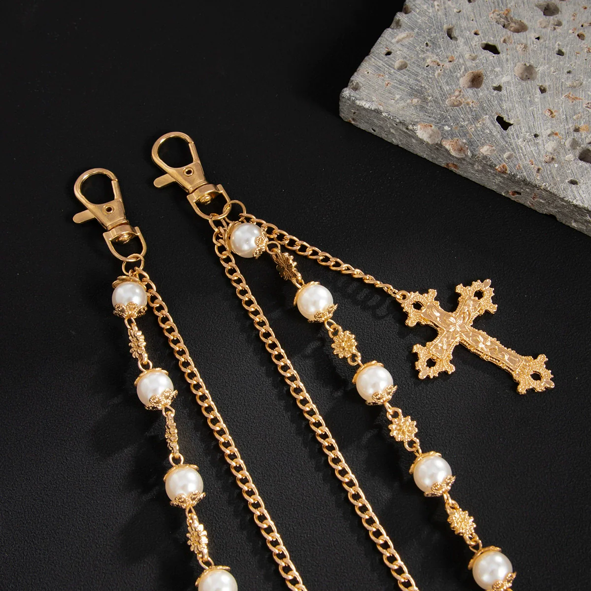 Men's Hiphop Metal Flower Pants Chain And Cross Pendant Accessories - Image 4