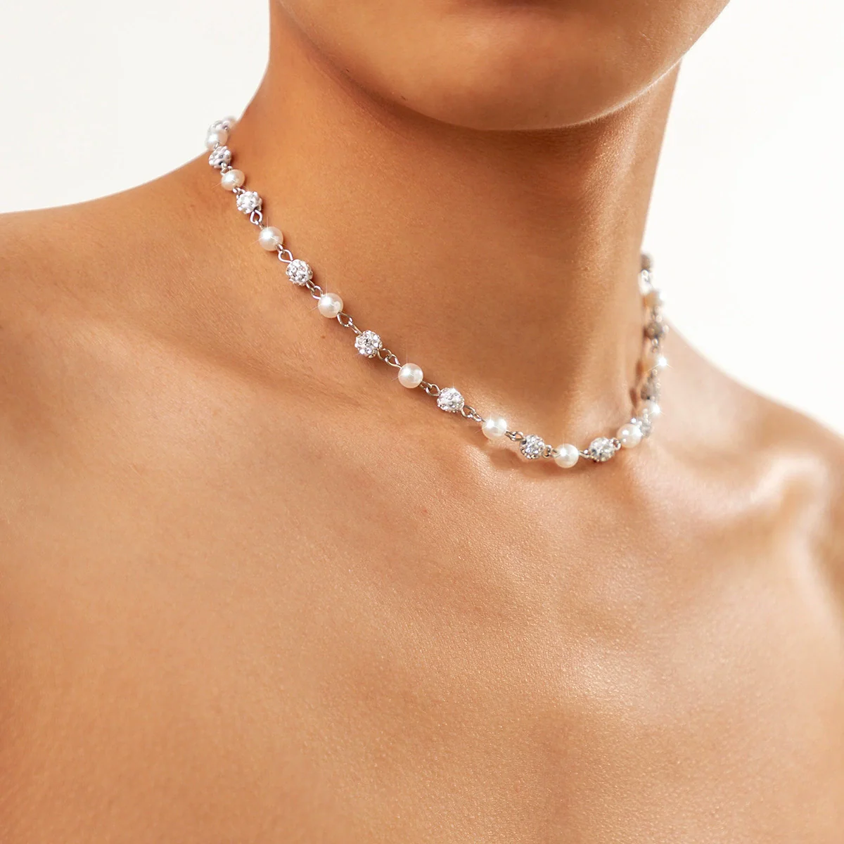 Men's Jewelry Pearl Chain With Rhinestone Pendant And Micro Inlay Made Of Alloy - Image 3