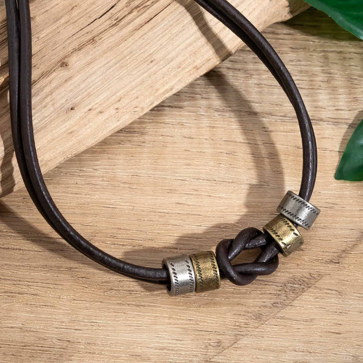 Men's Leather Geometric Knotted Ring Necklace Handmade Alloy Pendant Regular Chain Hip Hop Niche High Grade Beaded Clavicle Chain Accessories - Image 4