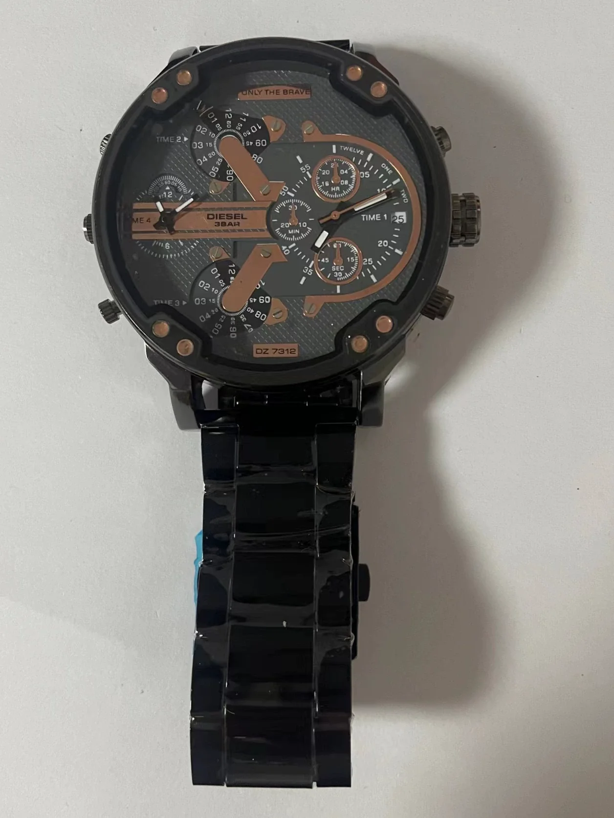 Men's Leisure Quartz Watch With Alloy Band And Stainless Steel Clasp Round Dial - Image 14