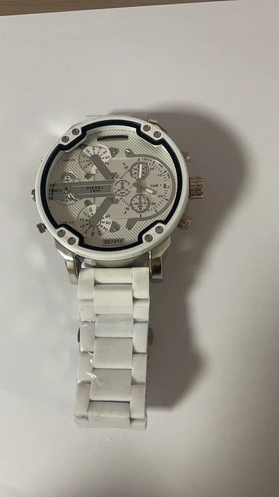 Men's Leisure Quartz Watch With Alloy Band And Stainless Steel Clasp Round Dial - Image 9