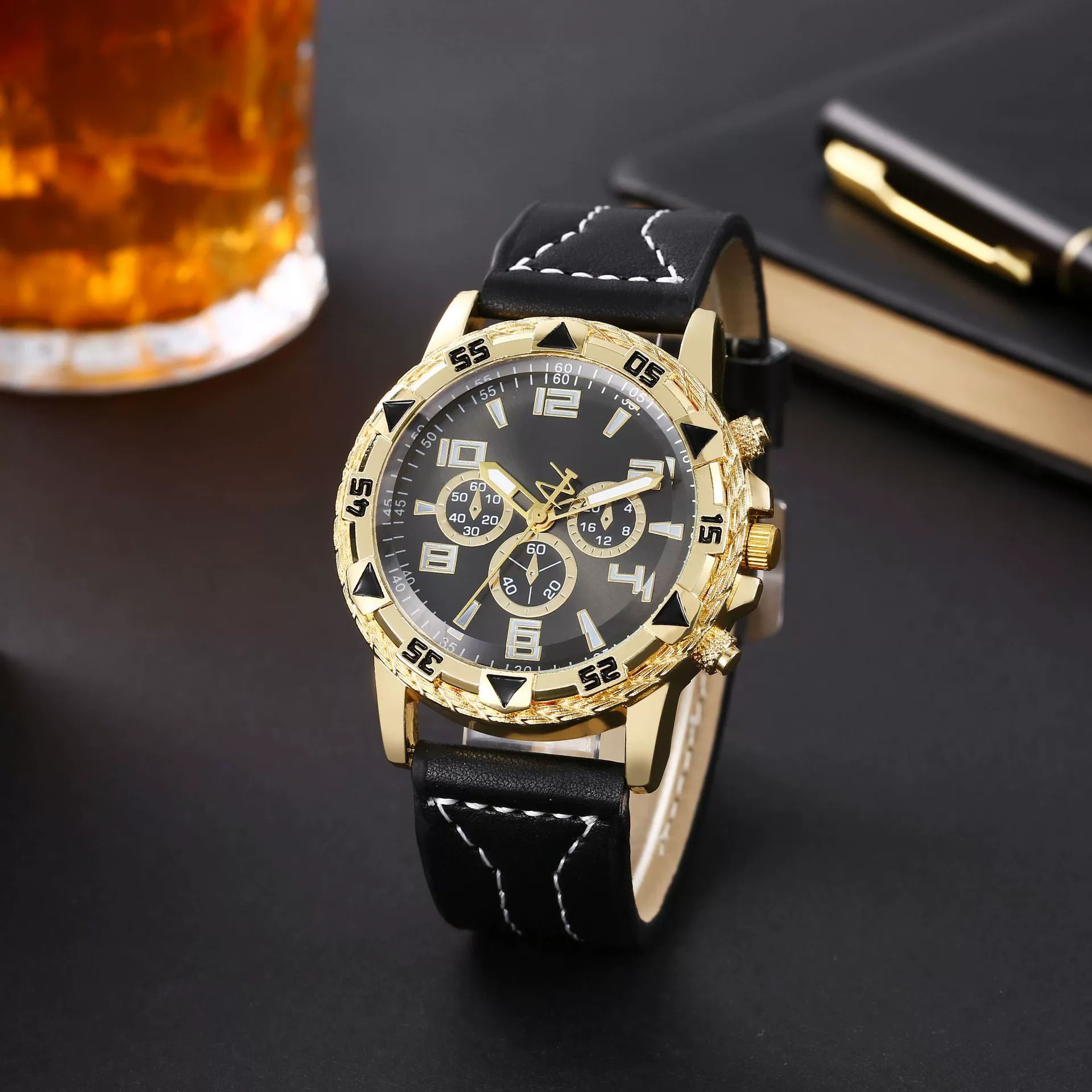 Men's Metal Alloy Stainless Steel Fashion Business Round Digital Quartz Wrist Watch
