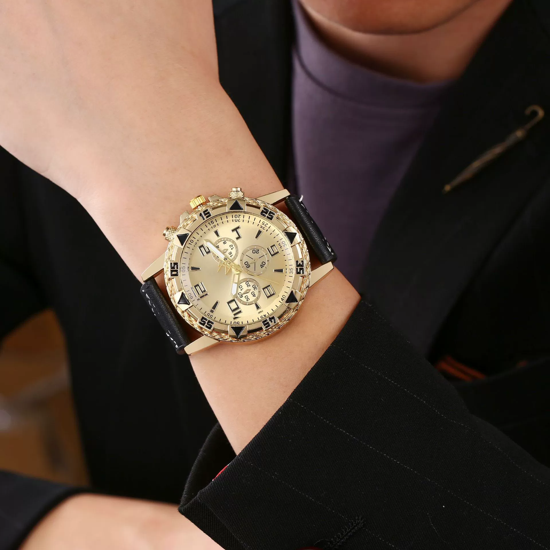 Men's Metal Alloy Stainless Steel Fashion Business Round Digital Quartz Wrist Watch - Image 2