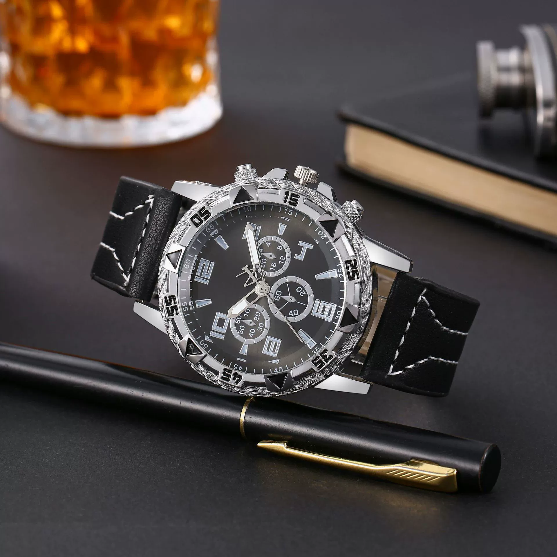 Men's Metal Alloy Stainless Steel Fashion Business Round Digital Quartz Wrist Watch - Image 3