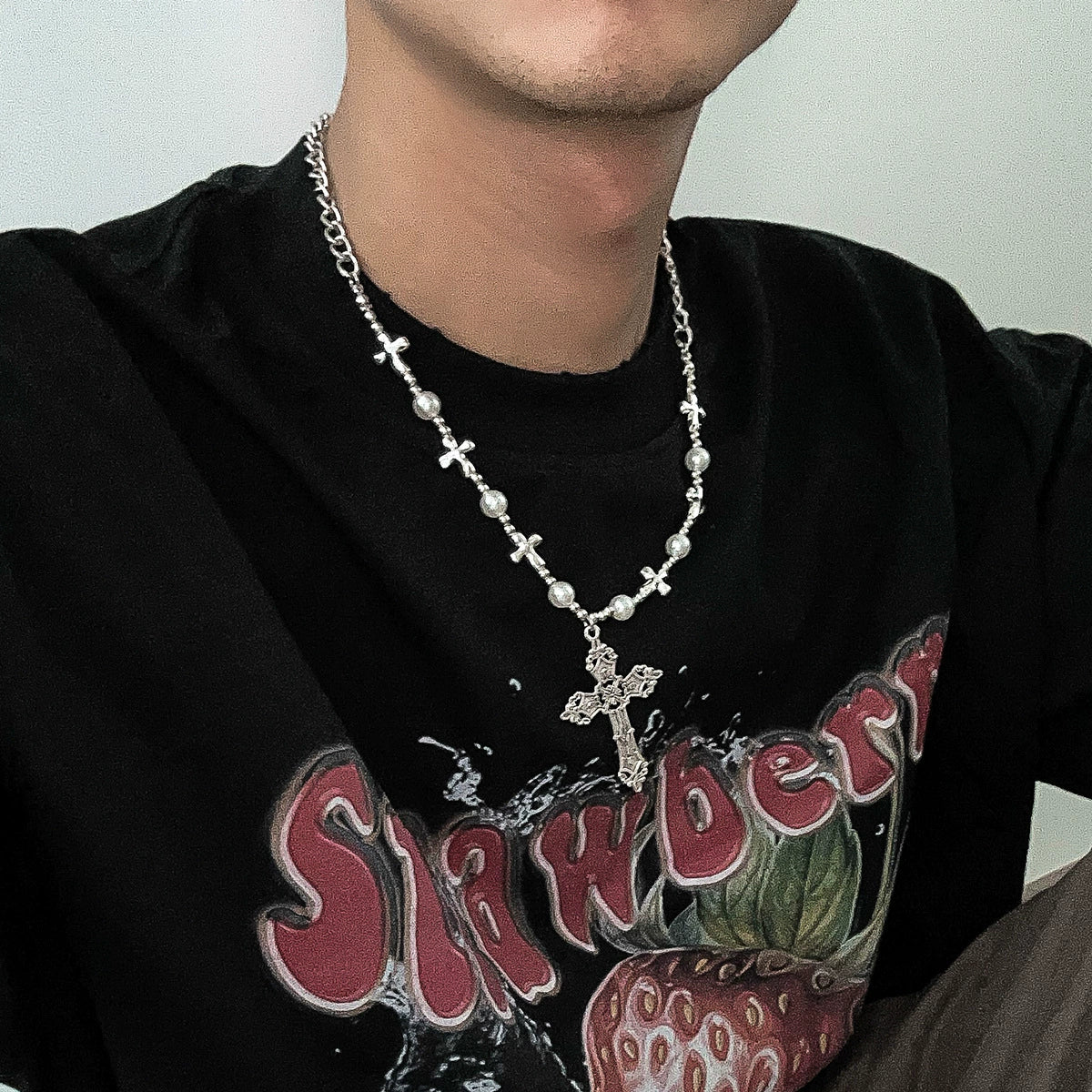 Men's Retro Cross Pendant Necklace Alloy Geometric Handmade Pearl Stitching - Image 2