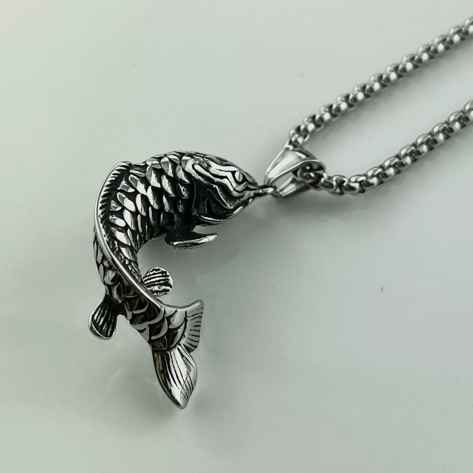 Men's Retro Jewelry Stainless Steel Necklace With Doll Pattern And Polishing Treatment - Image 5