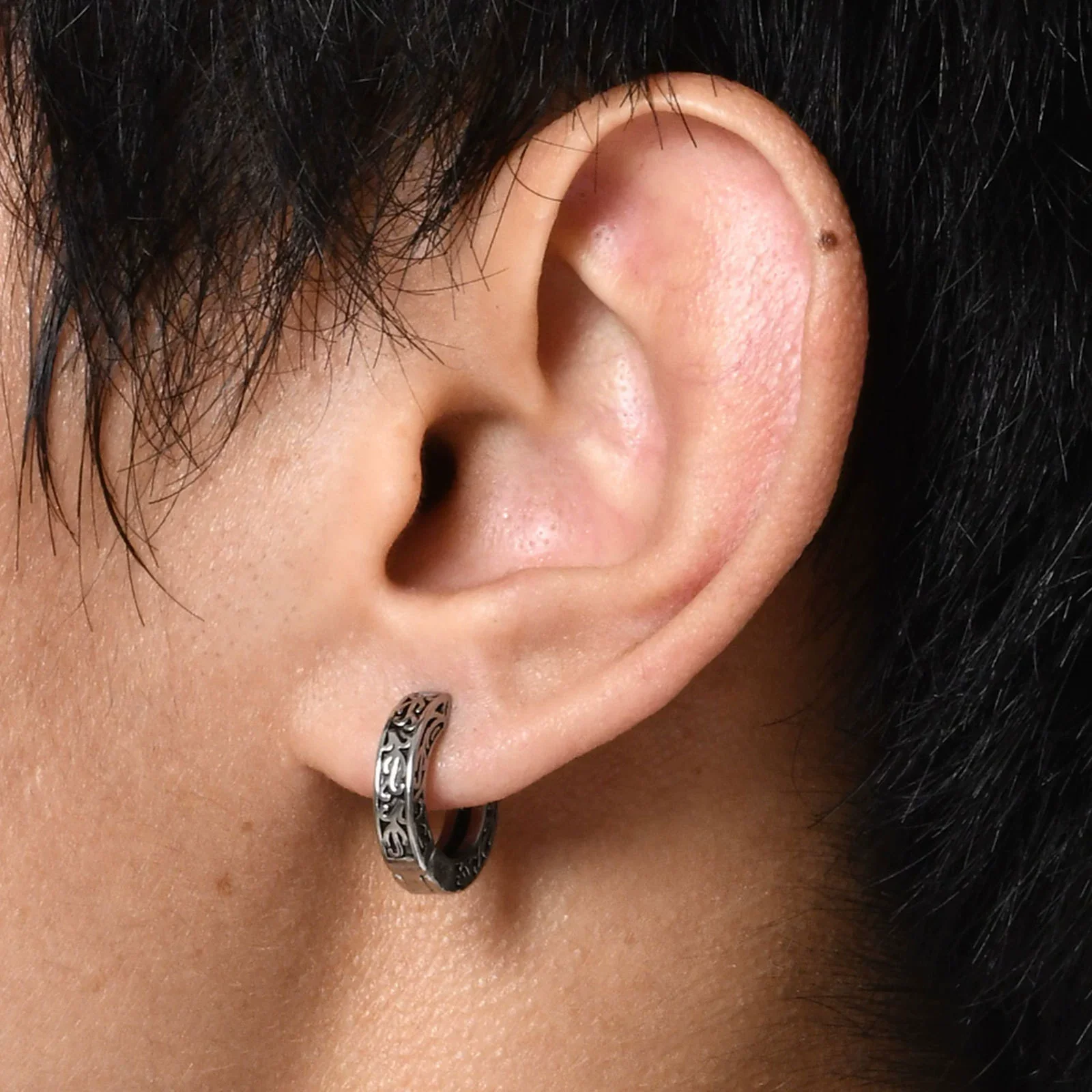 Men's Stainless Steel Geometric Retro Hiphop Electroplated Earrings - Image 4
