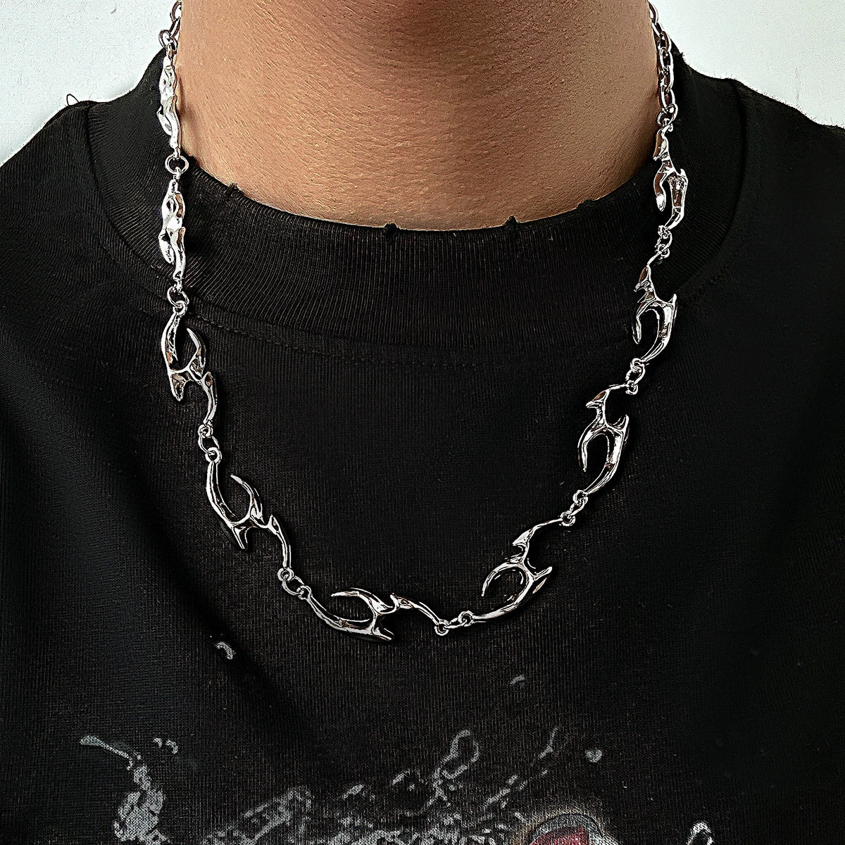 Men's Titanium Steel And Alloy Clavicle Chain Jewelry With Geometric Style - Image 2