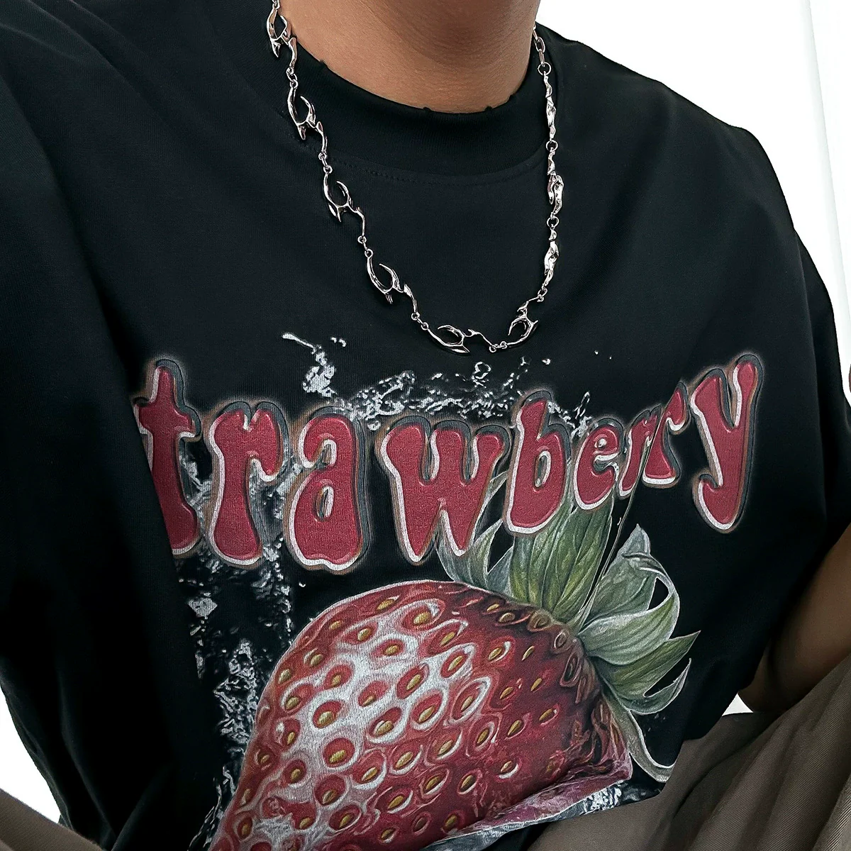 Men's Titanium Steel And Alloy Clavicle Chain Jewelry With Geometric Style - Image 3