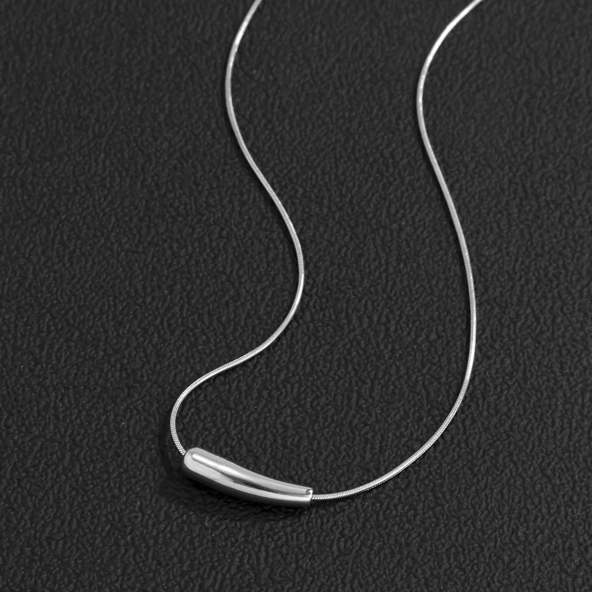 Men's Titanium Steel Necklace With Geometric Pattern And Polishing Treatment - Image 4