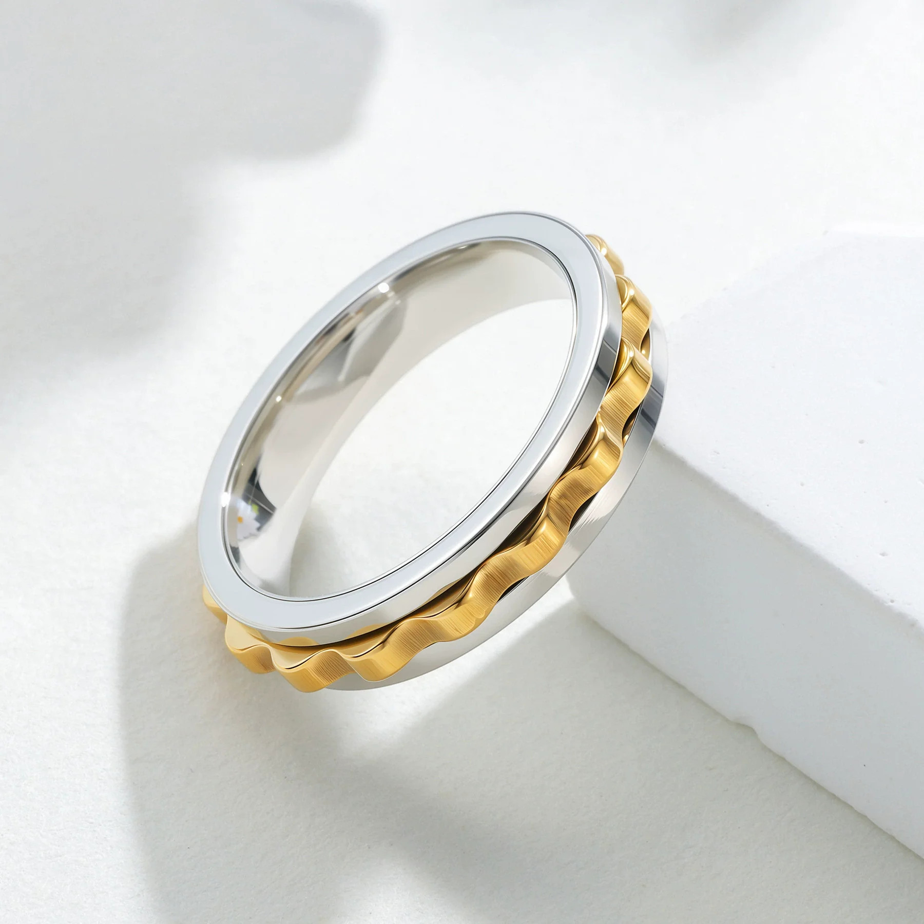 Men's Titanium Steel Ring Geometric Ushaped Multicolor Gear Rotating Decompression Electroplated Jewelry - Image 2