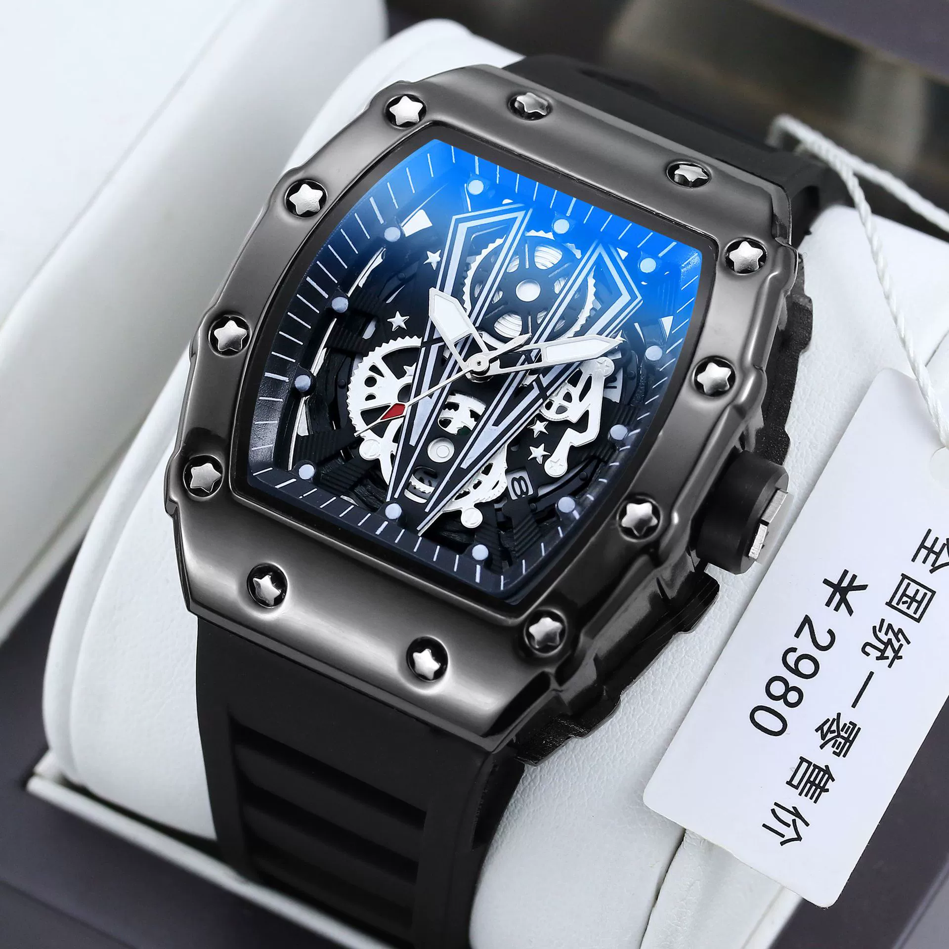 Men's Waterproof Luminous Calendar Large Dial Quartz Watch With Alloy Case And Silicone Strap And Mineral Strengthened Glass Mirror