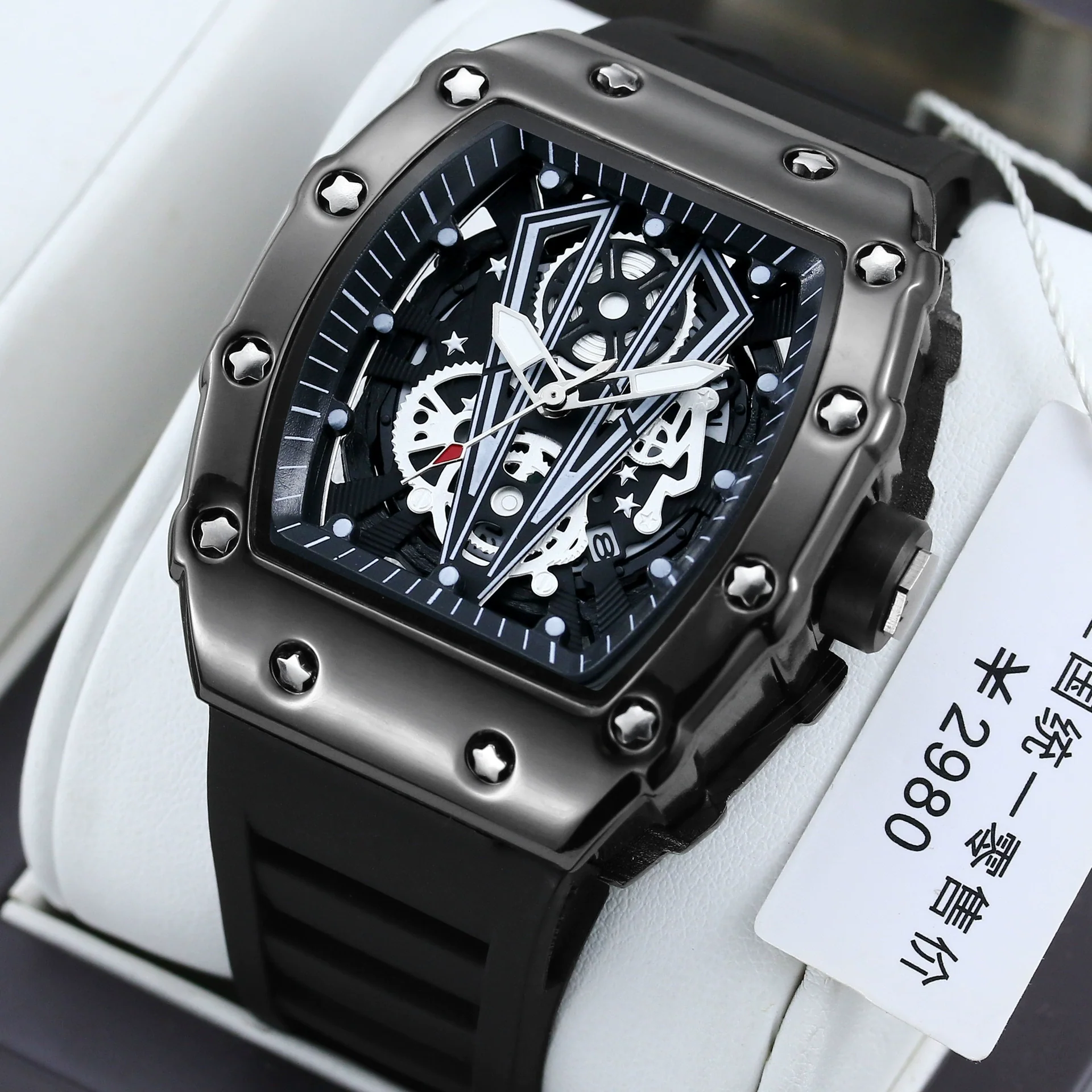 Men's Waterproof Luminous Calendar Large Dial Quartz Watch With Alloy Case And Silicone Strap And Mineral Strengthened Glass Mirror - Image 4