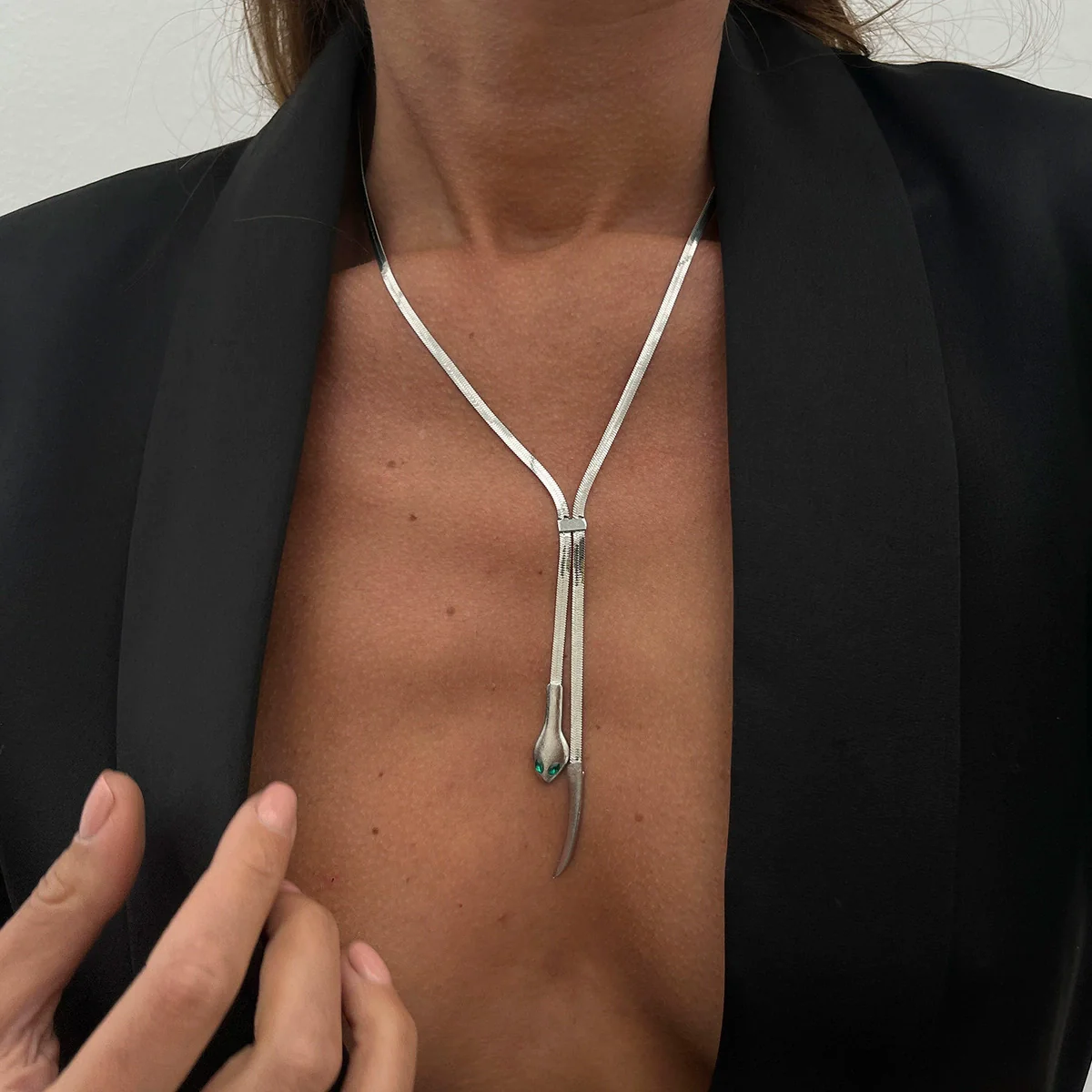Metal Braided Snake Bone Clavicle Chain Necklace For Women Iron Chain Alloy Animal Pattern Electroplating - Image 12