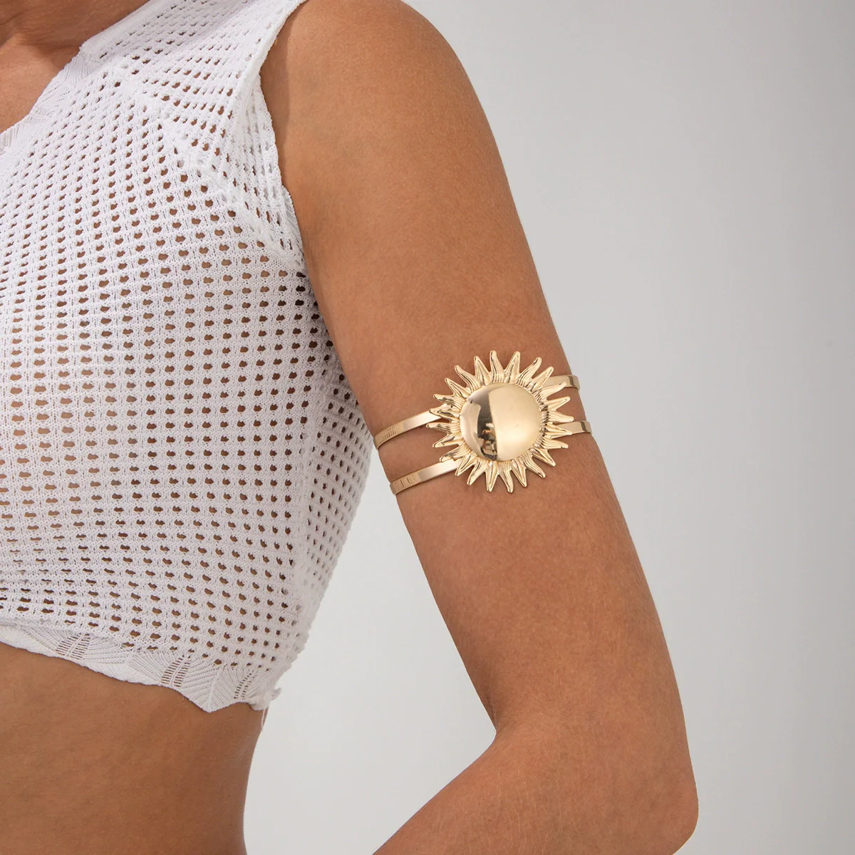 Metal Cut Out Geometric Round Open Arm Bracelet Set For Women Simple Style Iron Material Electroplating Processing