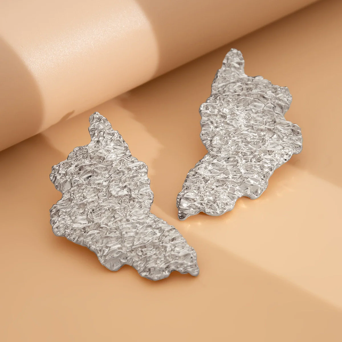 Metal Drop Shape Geometric Minimalist Electroplated Women's Earrings - Image 4