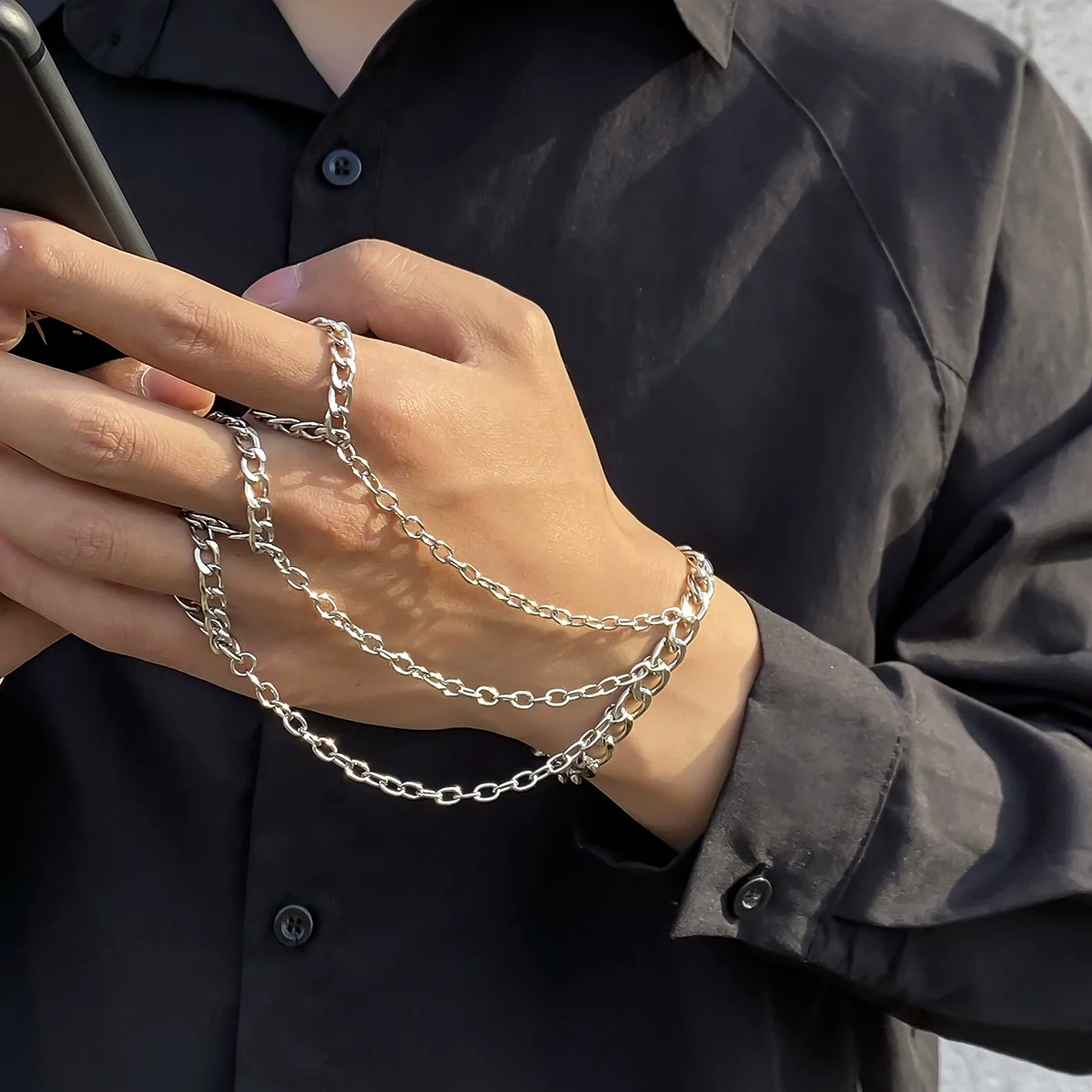Metal Finger Bracelet For Men Hiphop Exaggerated Street Fashion Geometric Iron
