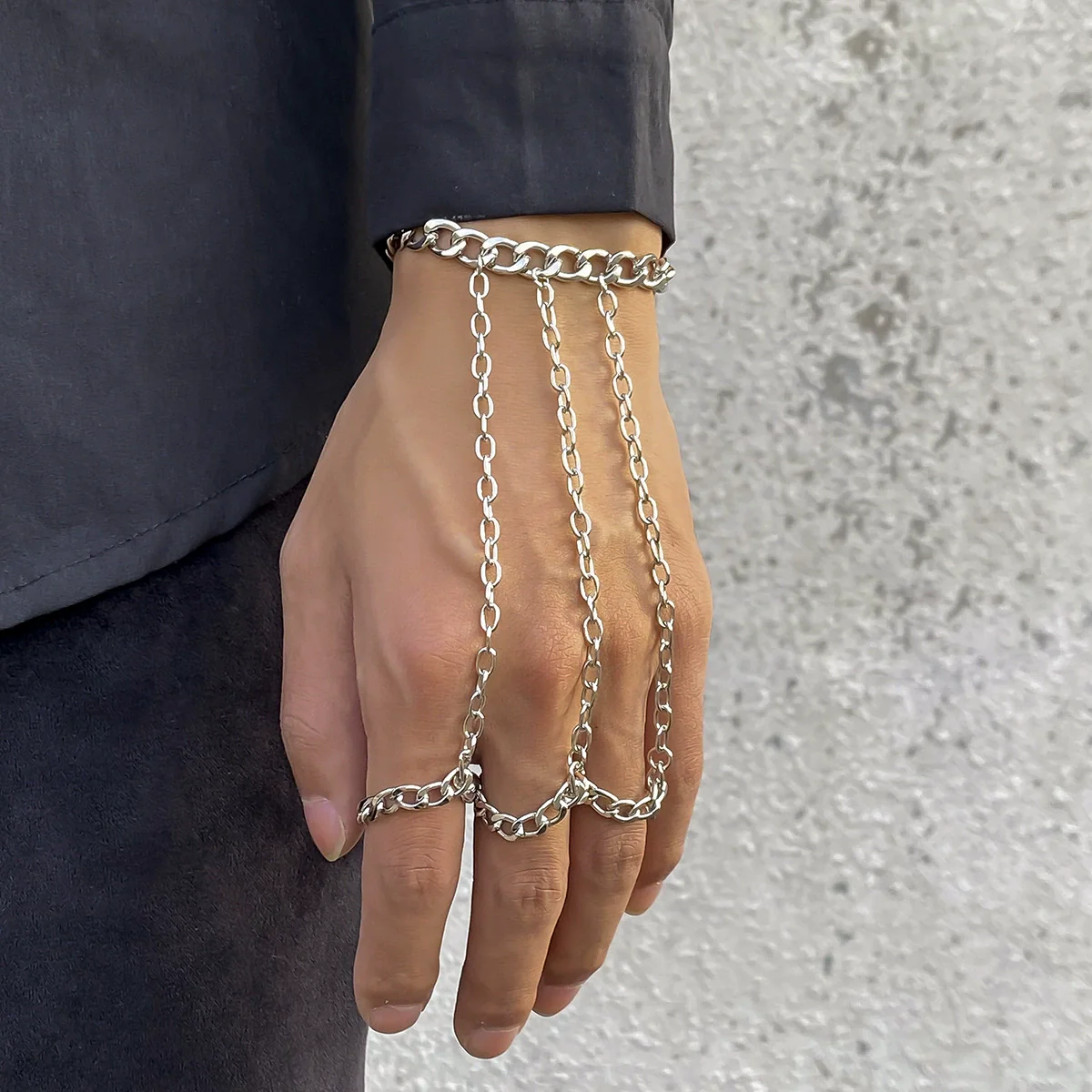 Metal Finger Bracelet For Men Hiphop Exaggerated Street Fashion Geometric Iron - Image 4
