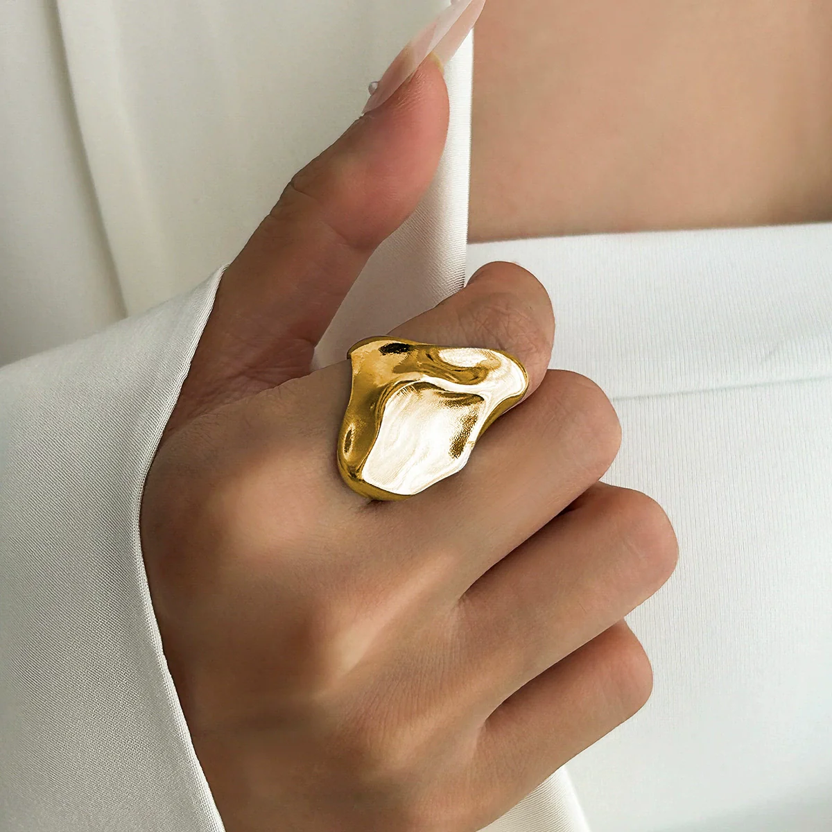 Metal Geometric Pleated Concaveconvex Open Finger Ring For Women With Electroplating - Image 3
